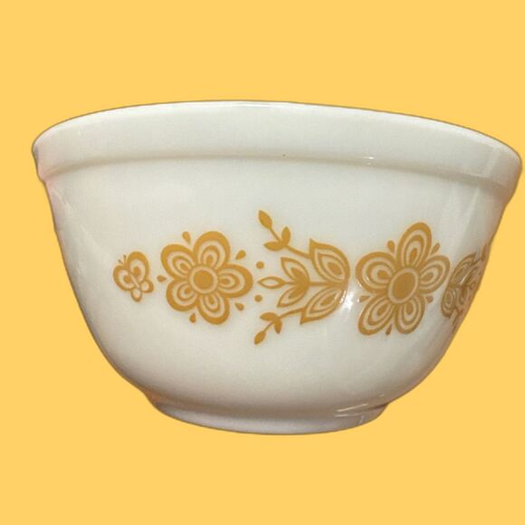 Pyrex 402 By Corning USA 1.5 QT White Butterfly Gold Glass Serving Mixing Bowl - Picture 7 of 10